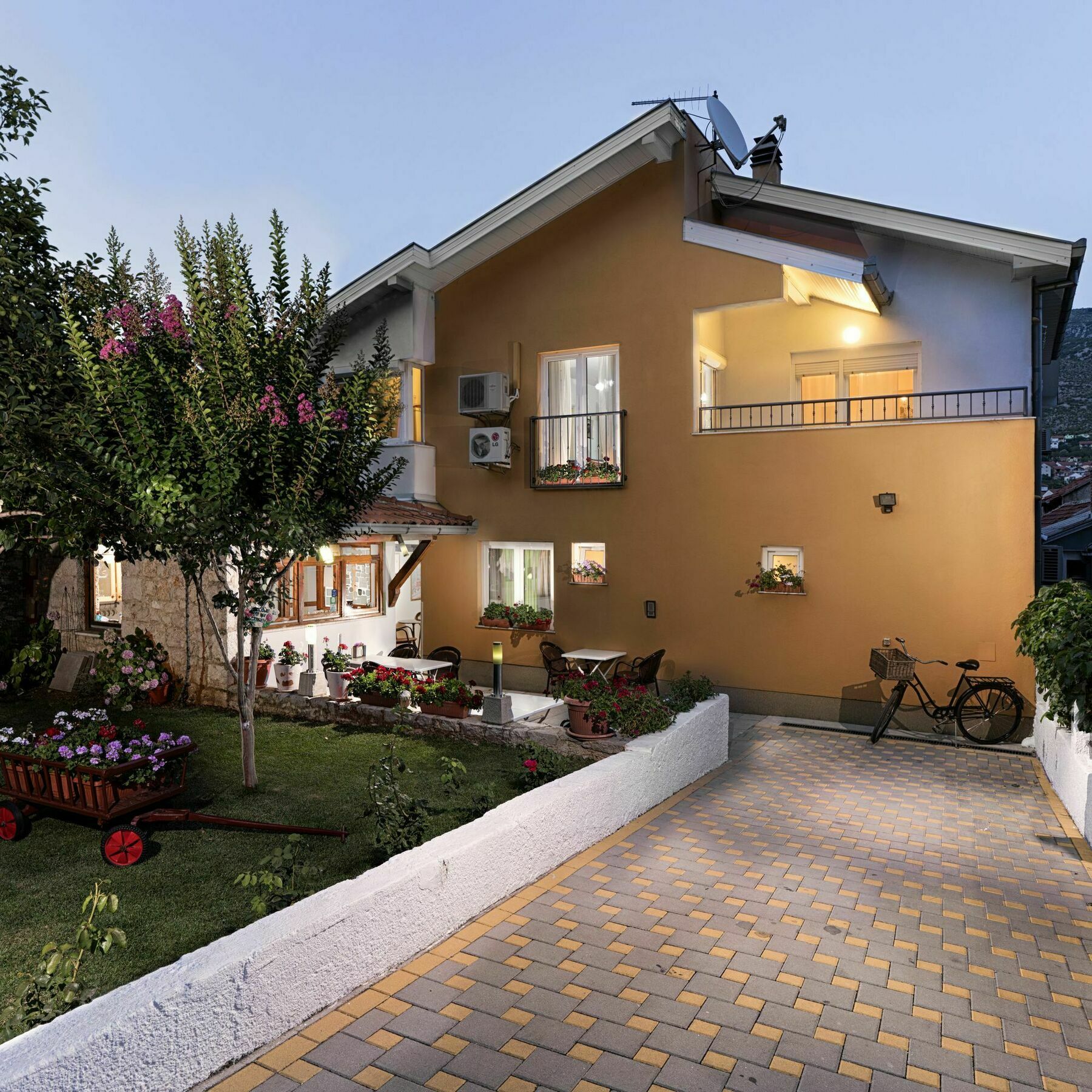 Pansion Rose Hotel Mostar Exterior photo